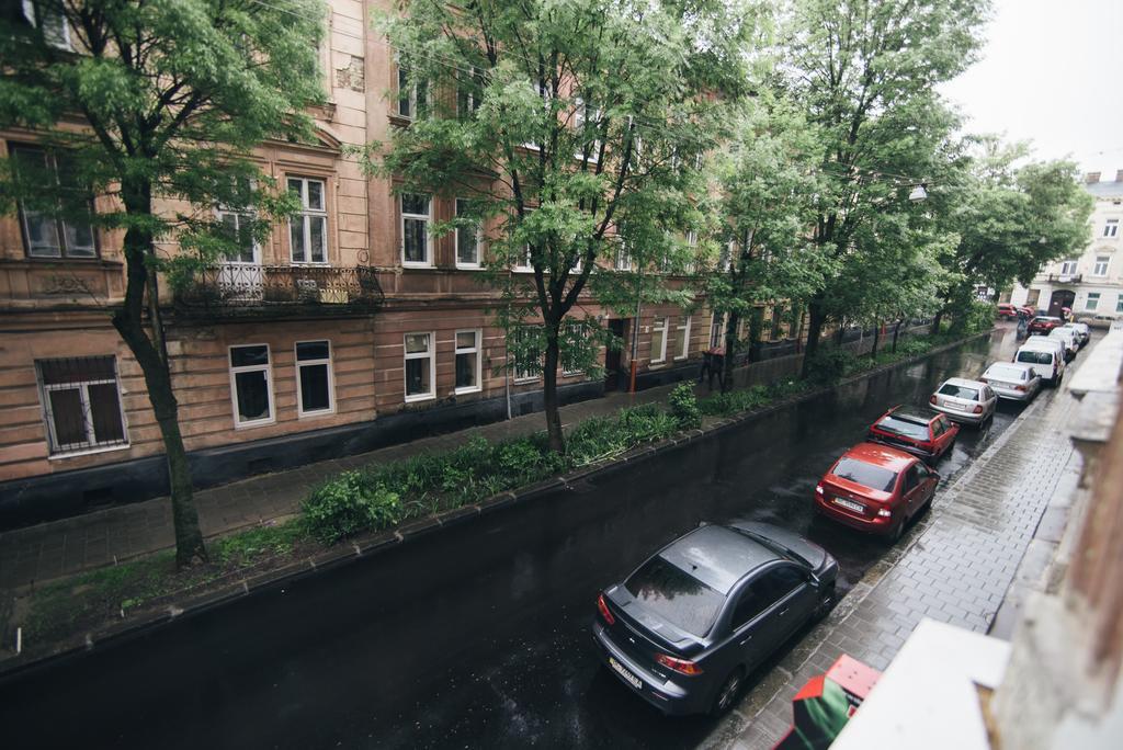 Apartment On Bernarda Meretyna 리비프 외부 사진