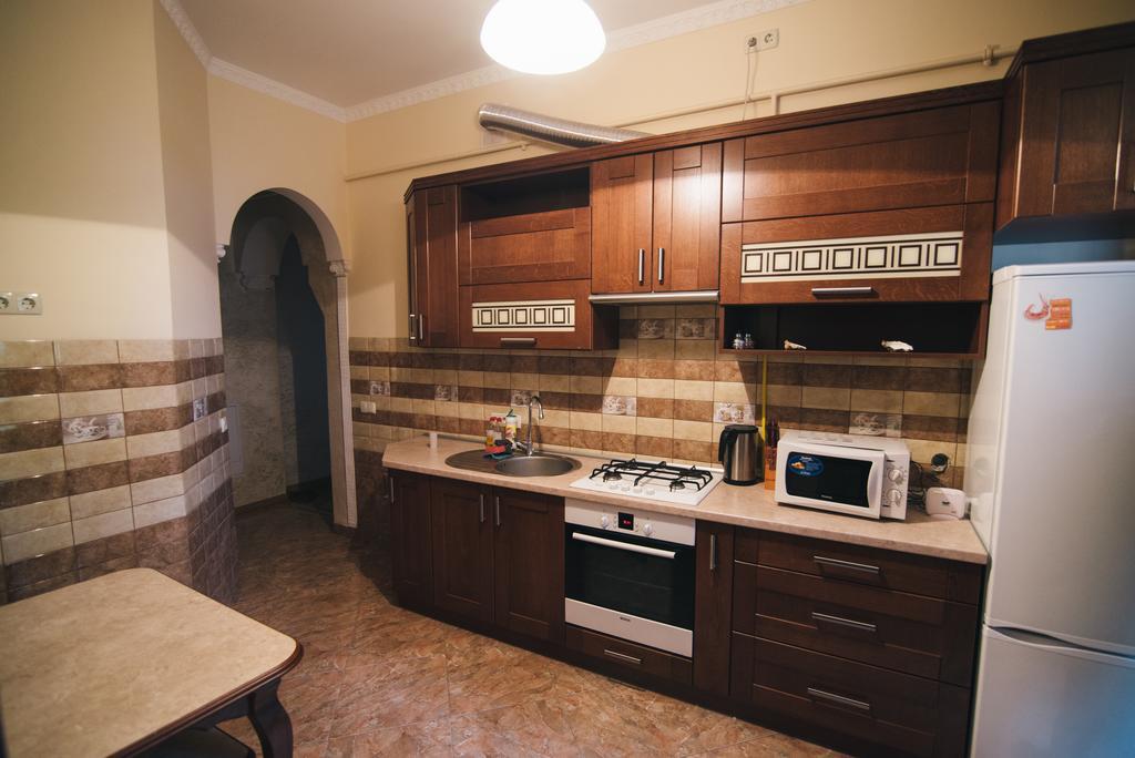 Apartment On Bernarda Meretyna 리비프 외부 사진